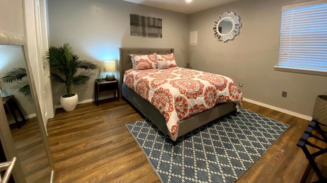 Evie'S Campus-Close 2 Bedroom Luxury Оклахома-Сити Экстерьер фото